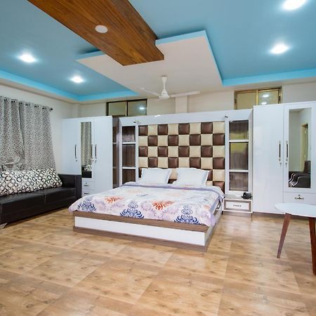 Radiant Club & Resort Imphal Eksteriør bilde