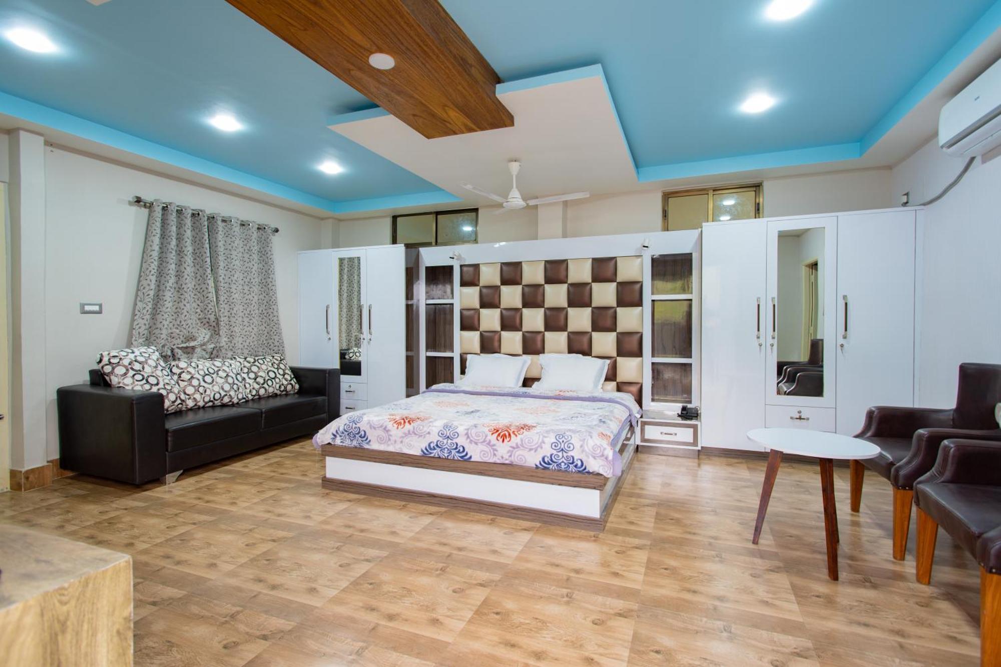 Radiant Club & Resort Imphal Eksteriør bilde